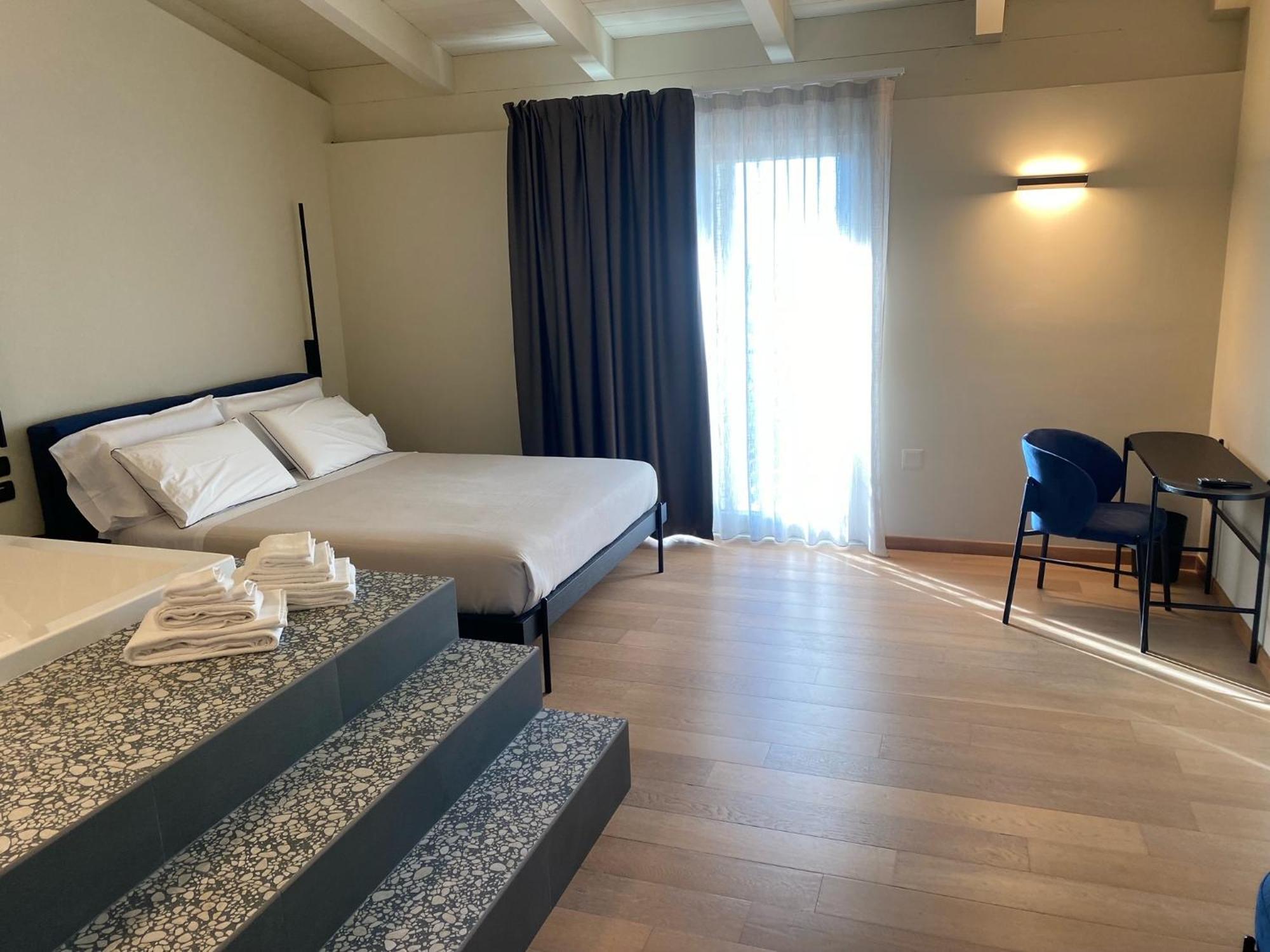Terra Di Vento Bed & Breakfast Montecorvino Pugliano Dış mekan fotoğraf