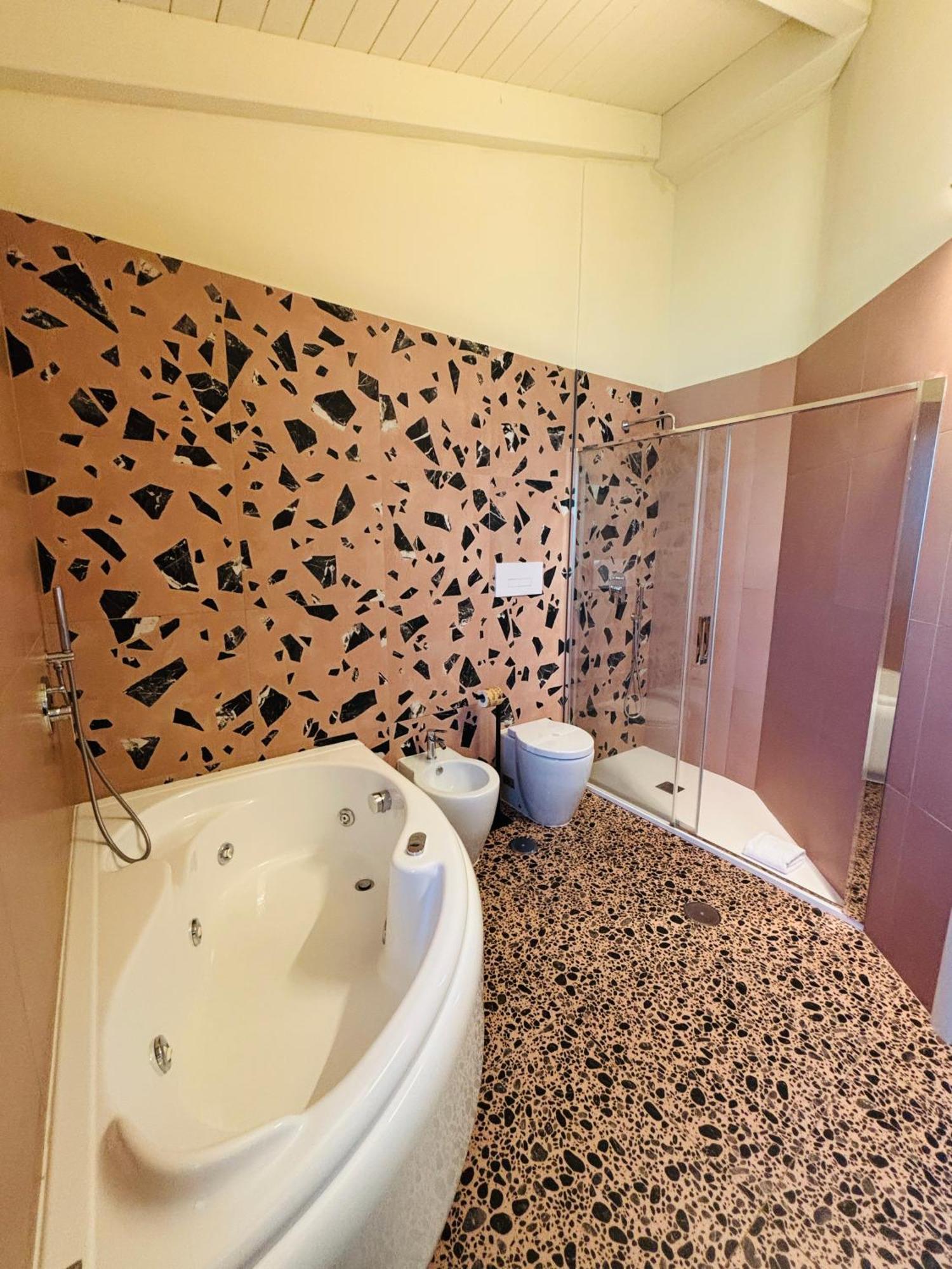 Terra Di Vento Bed & Breakfast Montecorvino Pugliano Dış mekan fotoğraf